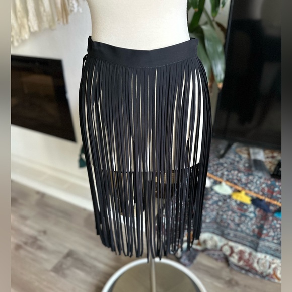 Novella Royale Tiny Dancer Skirt Sz S NWT - Picture 5 of 5